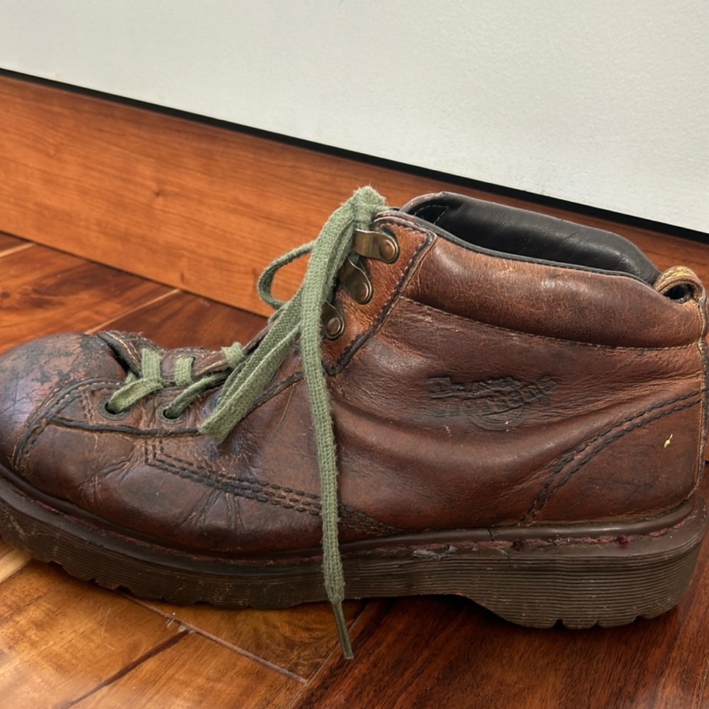 doc martens vintage hiking shoes